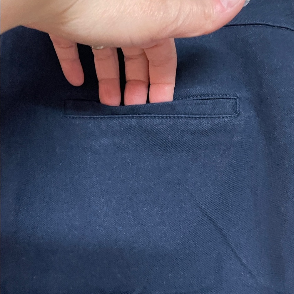 Time and Tru size Large (12-14) Dark Blue Lightweight Bermuda Shorts - Picture 9 of 10